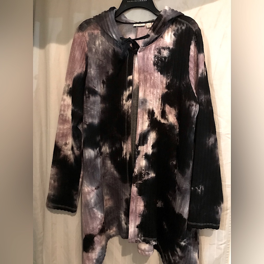 Long hooded sweater by Lori Goldstein. Tie dyed marbled look.